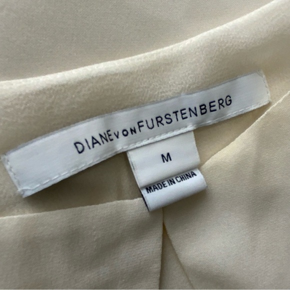 Diane Von Furstenberg Beige 100% Silk Tank Top. Womens Size Medium. - Picture 8 of 8